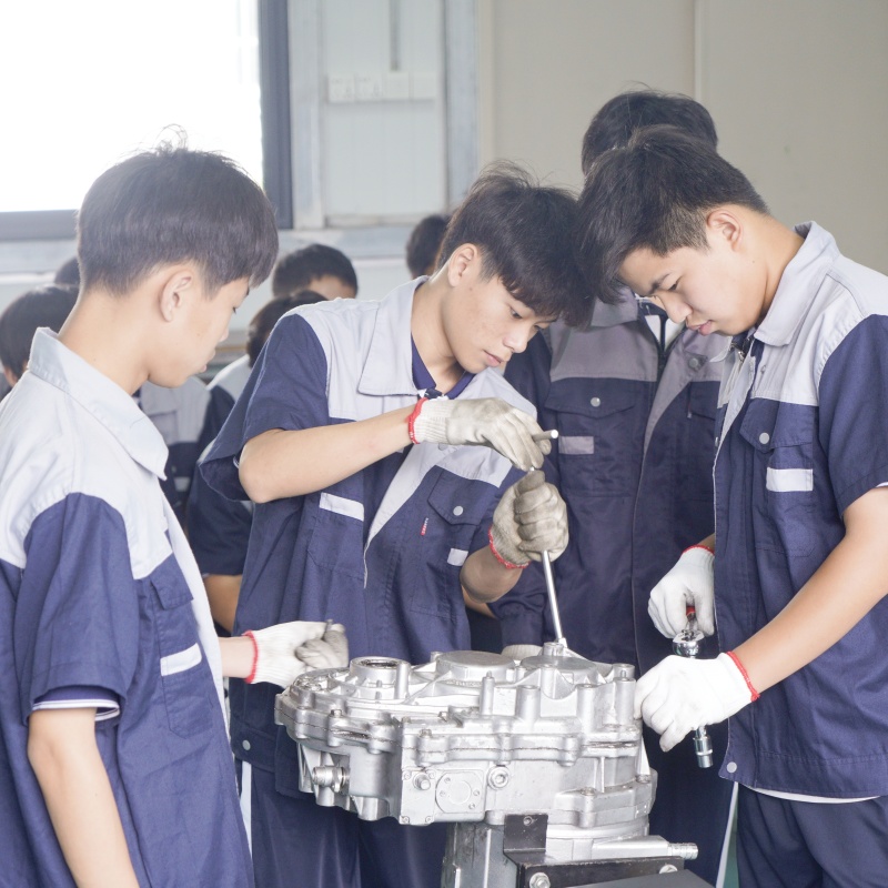 新能源汽車(chē)運(yùn)用維修